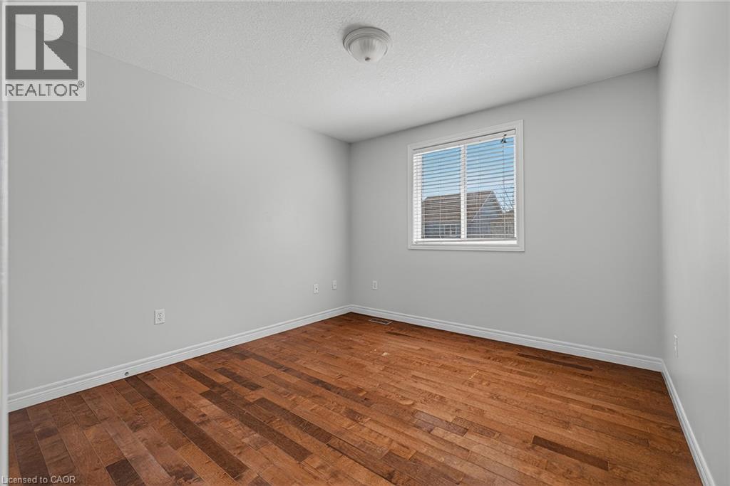 For sale: 19 SINCLAIR Street, Guelph, Ontario N1L1S1 - 40824882