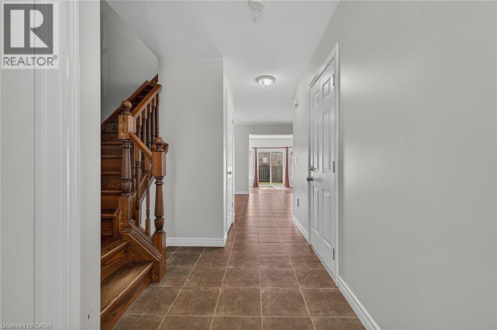 For sale: 19 SINCLAIR Street, Guelph, Ontario N1L1S1 - 40824882