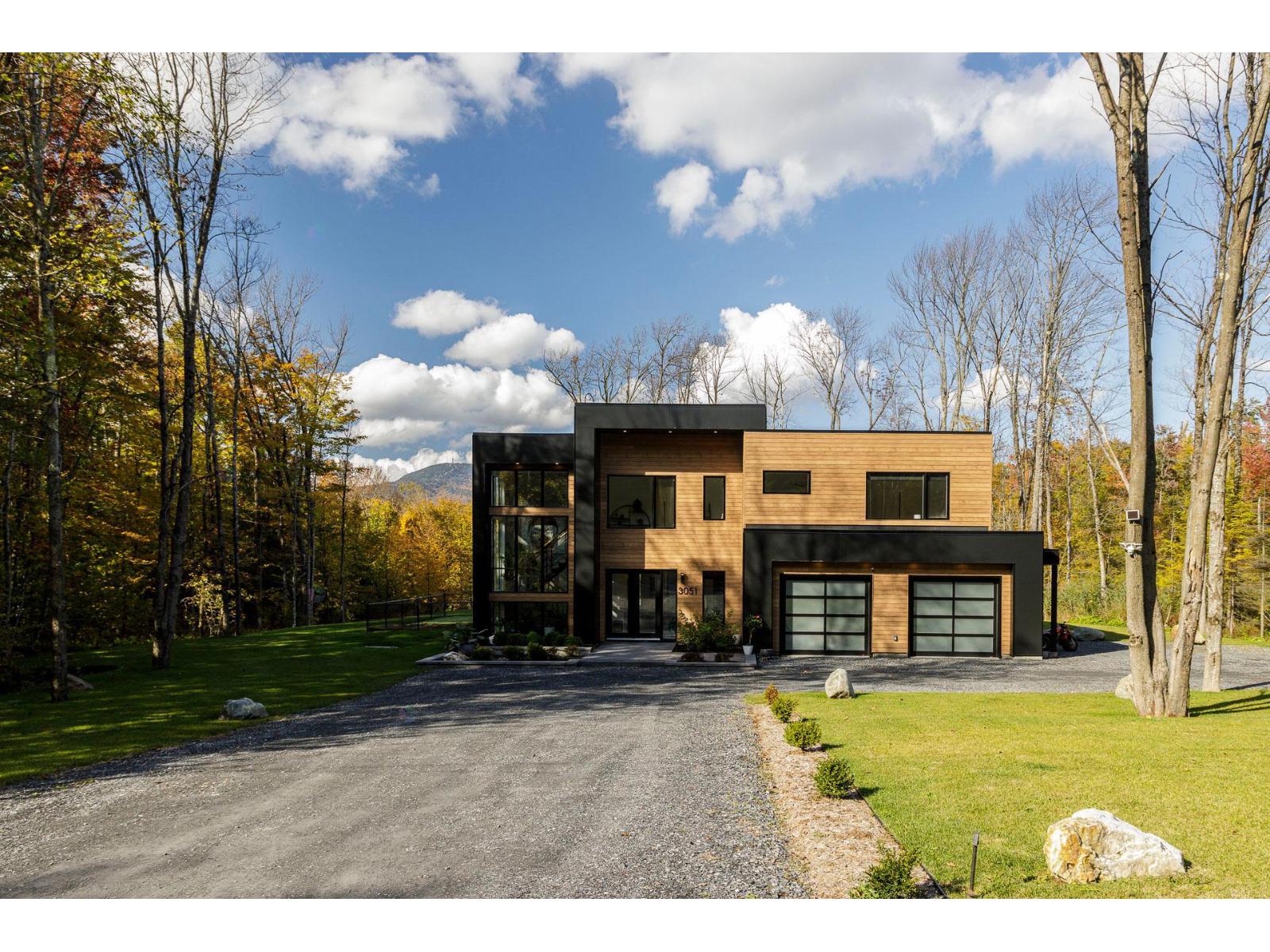 For sale: 3051 Rue des Girolles, Magog, Quebec J1X5P1 - 16838615