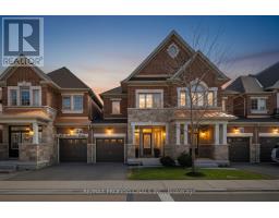 Row / Townhouse – 44 OAKMORE LANE, Brampton – photo 1