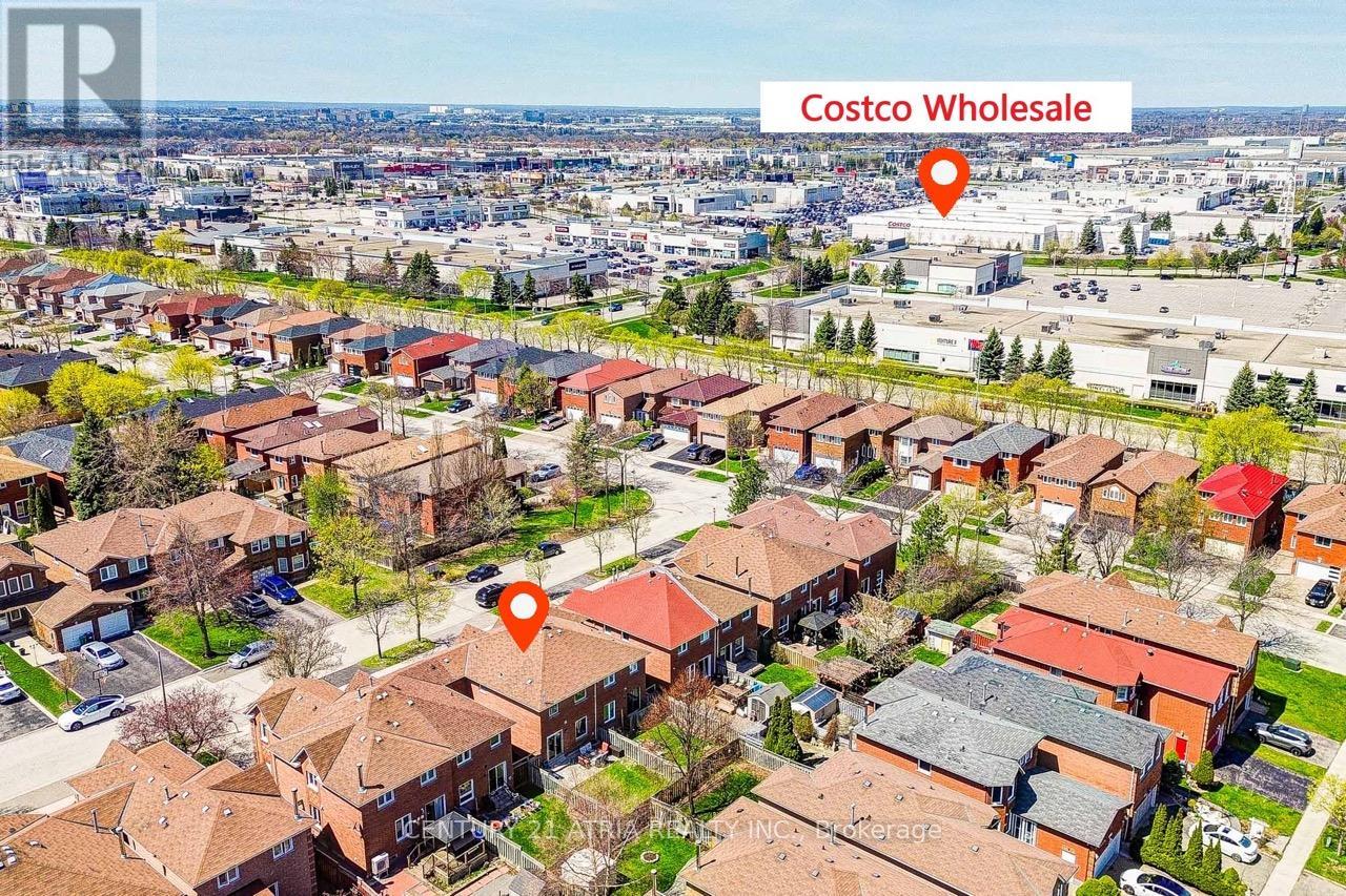 Row / Townhouse for Sale in 5699 TALATON TRAIL|Mississauga (Hurontario), Ontario L5R3N6 5
