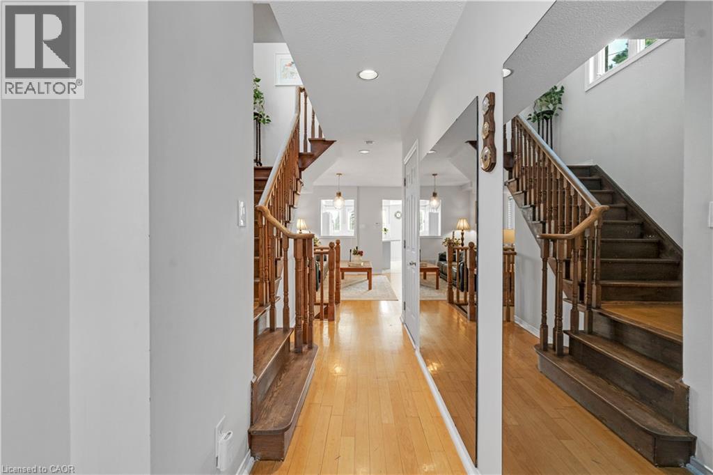 Row / Townhouse for Sale in 455 APACHE Court Unit# 53|Mississauga, Ontario L4Z3W8 5