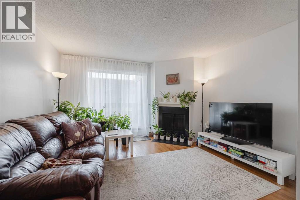 Apartment for Sale in 9208, 315 Southampton Drive SW|Calgary, Alberta T2W2T6