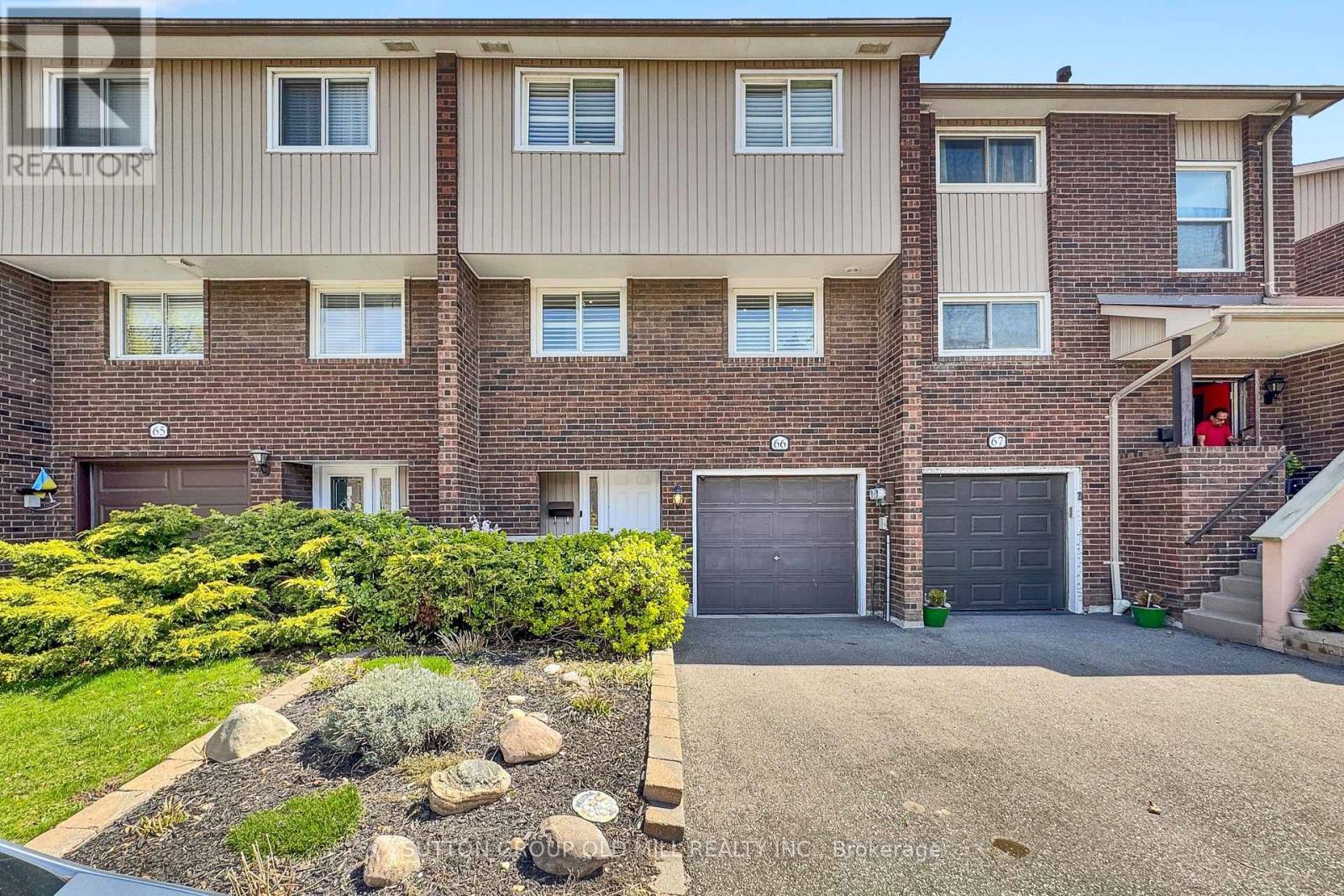 Row / Townhouse for Sale in 66 PERMFIELD PATH|Toronto (Etobicoke West Mall), Ontario M9C4Y5 2