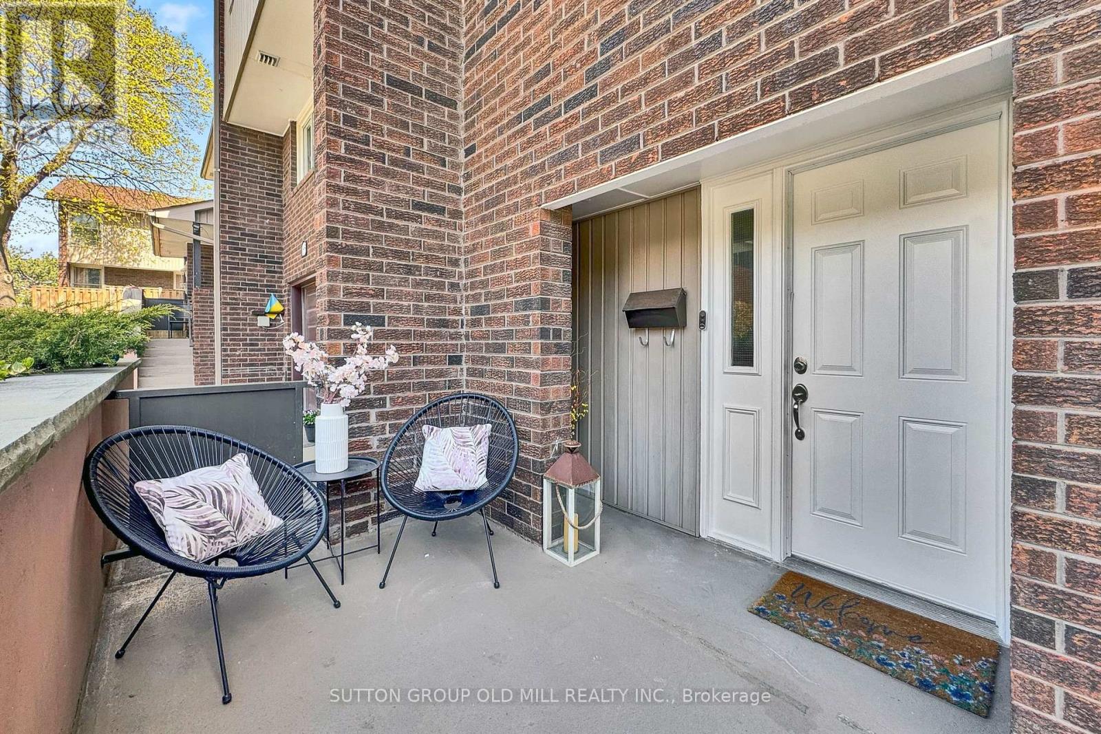 Row / Townhouse for Sale in 66 PERMFIELD PATH|Toronto (Etobicoke West Mall), Ontario M9C4Y5 3