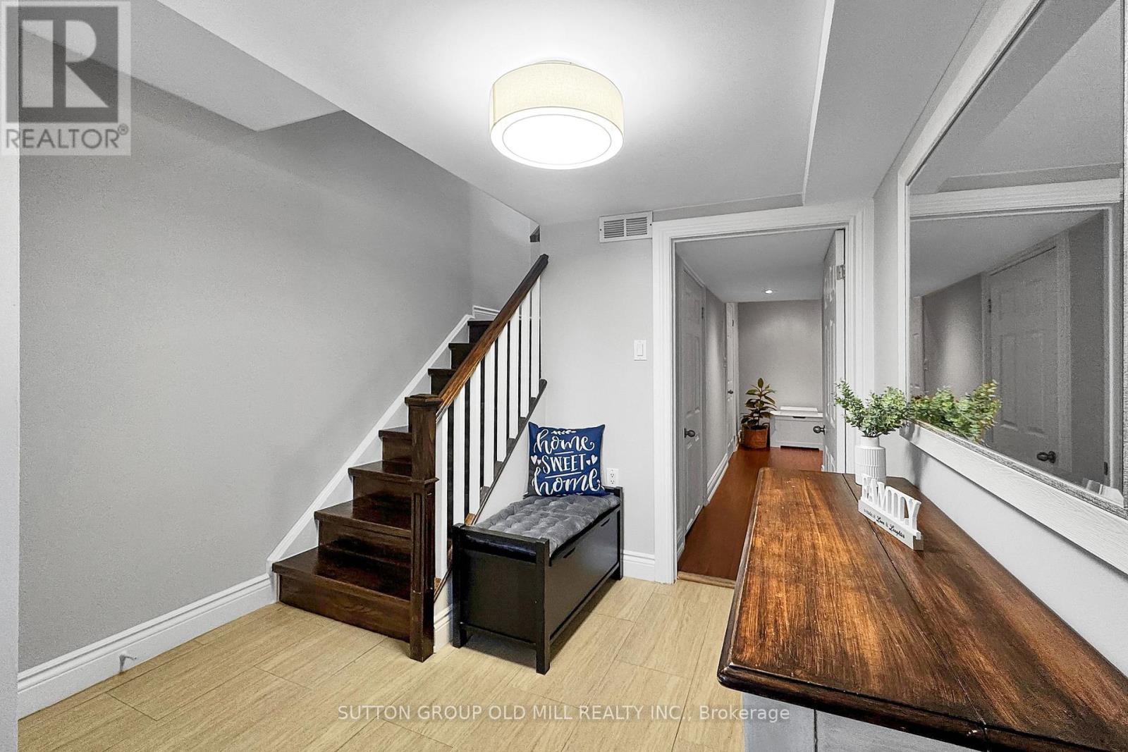 Row / Townhouse for Sale in 66 PERMFIELD PATH|Toronto (Etobicoke West Mall), Ontario M9C4Y5 4