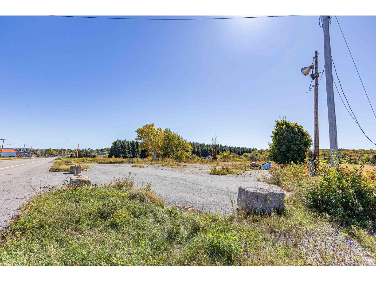 250 Boul. Taché O., Montmagny, Quebec G5V3R8
