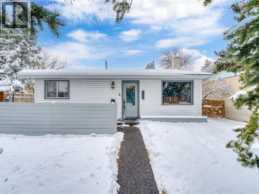 House for Sale in 7723 Hunterview Drive NW|Calgary, Alberta T2K4P8