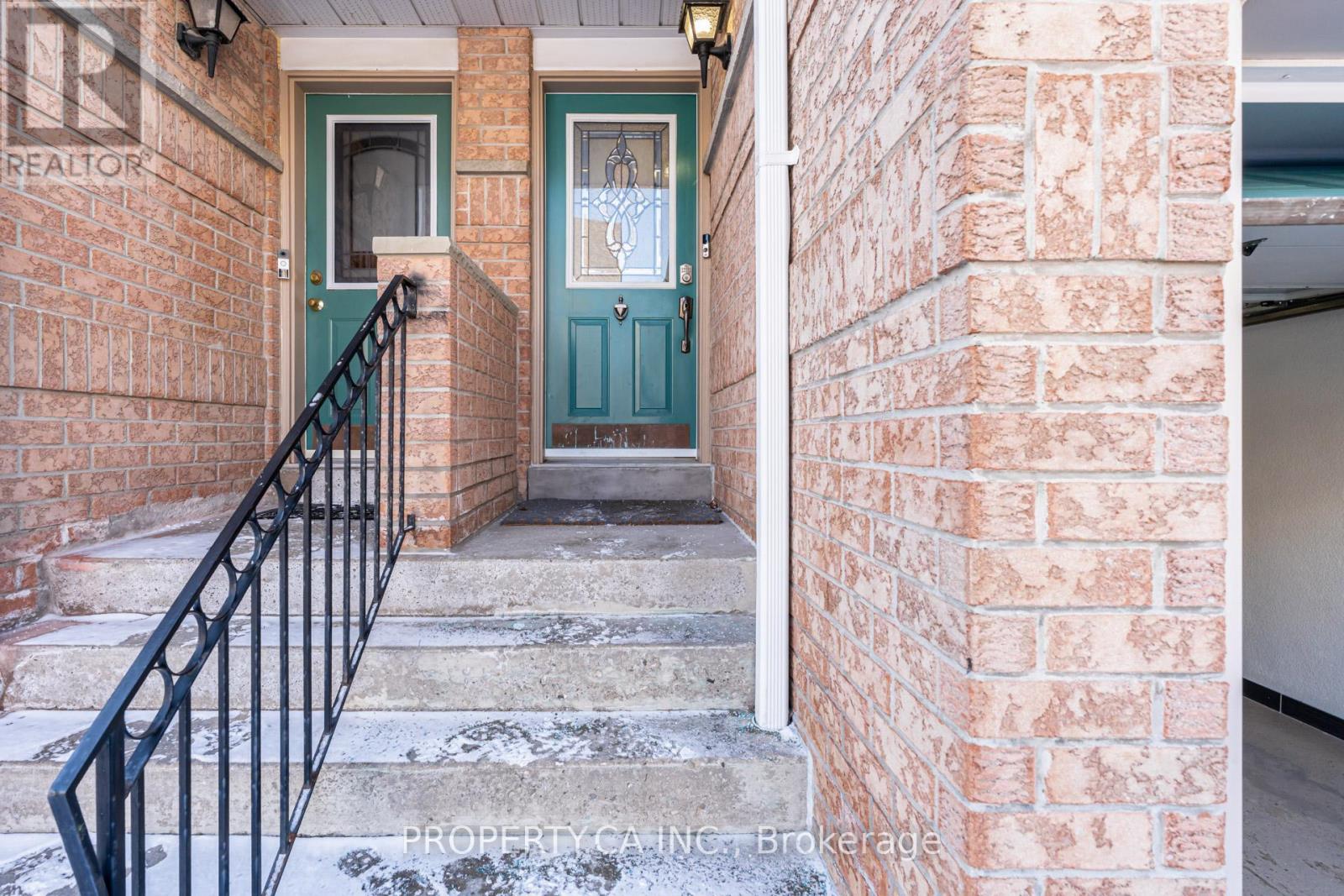 Row / Townhouse for Sale in 45 - 1050 BRISTOL ROAD W|Mississauga (East Credit), Ontario L5V2E8