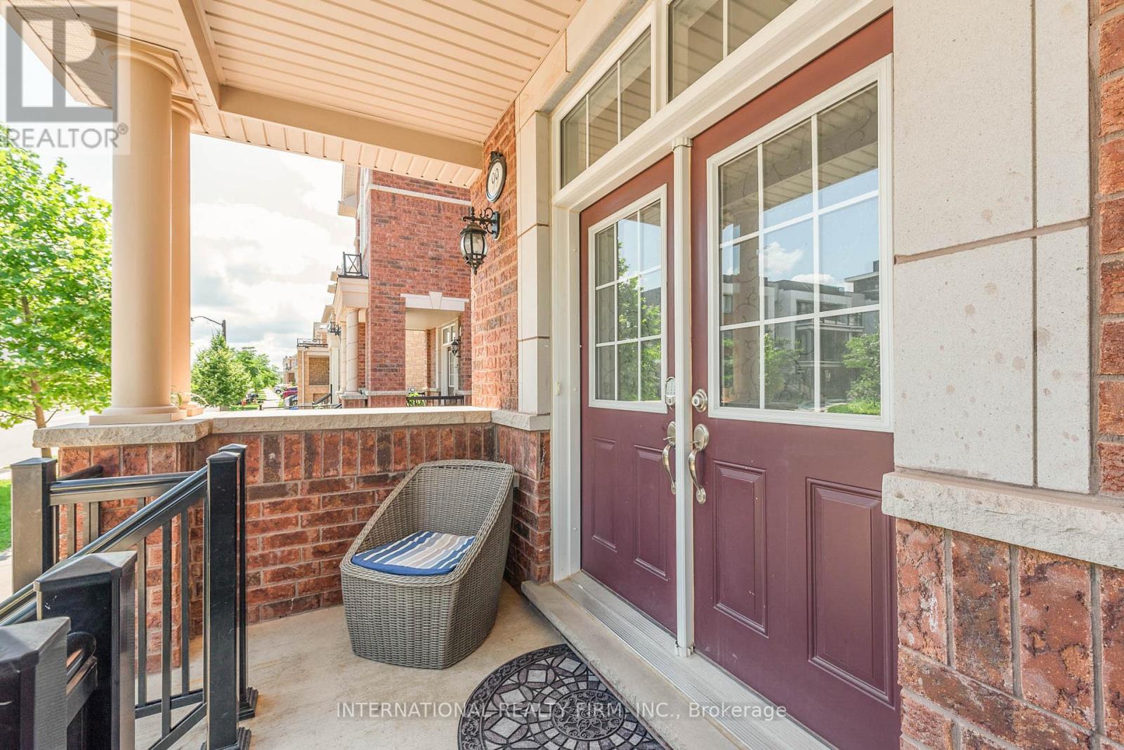 Row / Townhouse for Sale in 99 HUGUENOT ROAD|Oakville (GO Glenorchy), Ontario L6H0M3