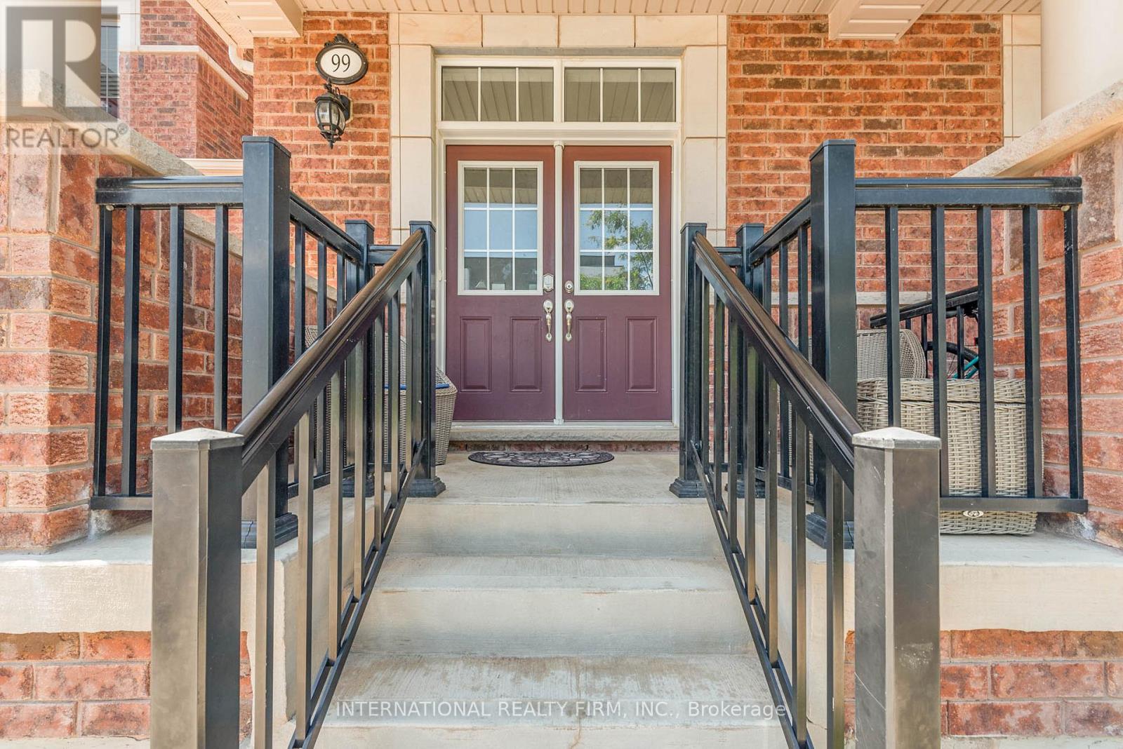 Row / Townhouse for Sale in 99 HUGUENOT ROAD|Oakville (GO Glenorchy), Ontario L6H0M3 2