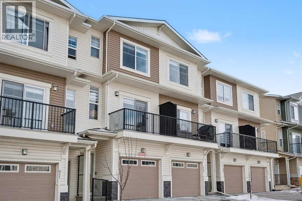 Row / Townhouse for Sale in 613 Sage Hill Grove NW|Calgary, Alberta T3R2A2 2
