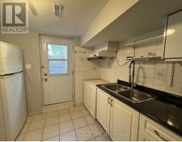 House – BSMT - 251 SHAWNEE CIRCLE, Toronto – photo 1