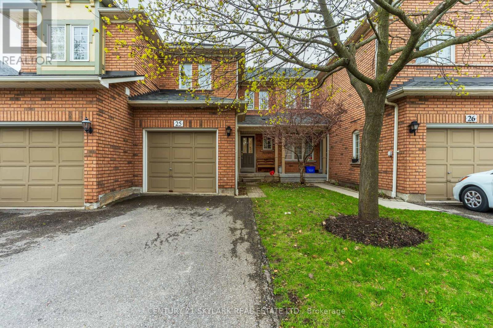 Row / Townhouse for Sale in 25 - 2665 THOMAS STREET|Mississauga (Central Erin Mills), Ontario L5M6G4