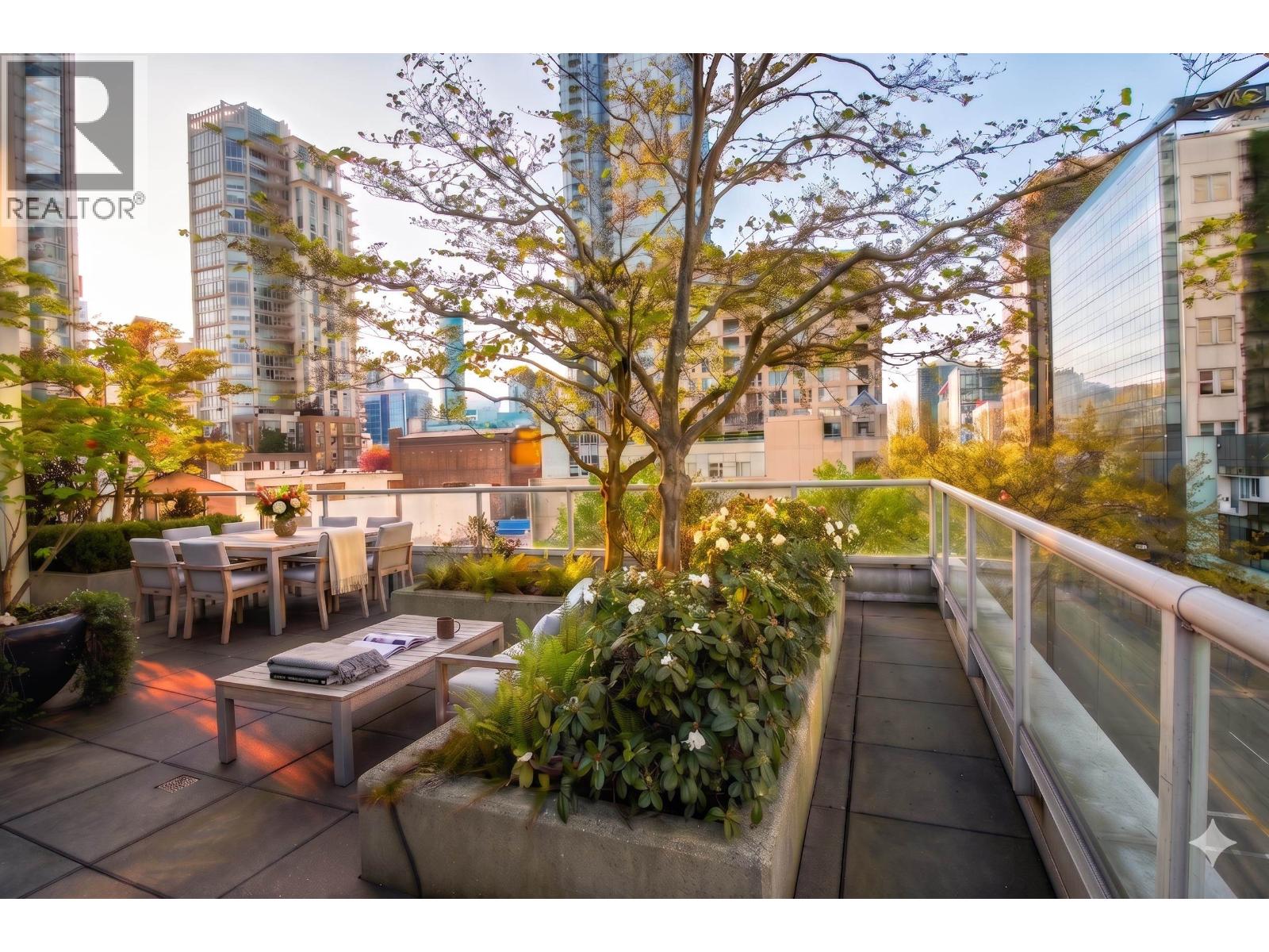 402 480 ROBSON STREET|Vancouver, British Columbia V6B1S1