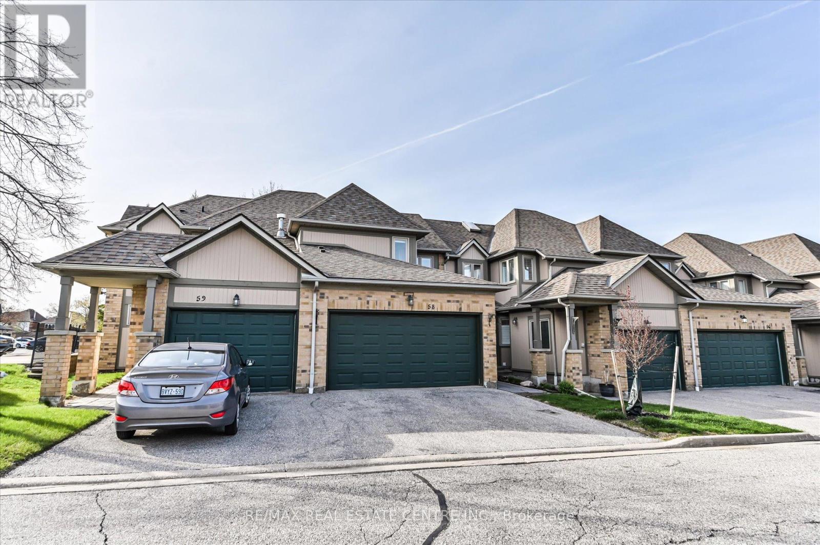 Row / Townhouse for Sale in 58 - 5662 GLEN ERIN DRIVE|Mississauga (Central Erin Mills), Ontario L5M6C4 2
