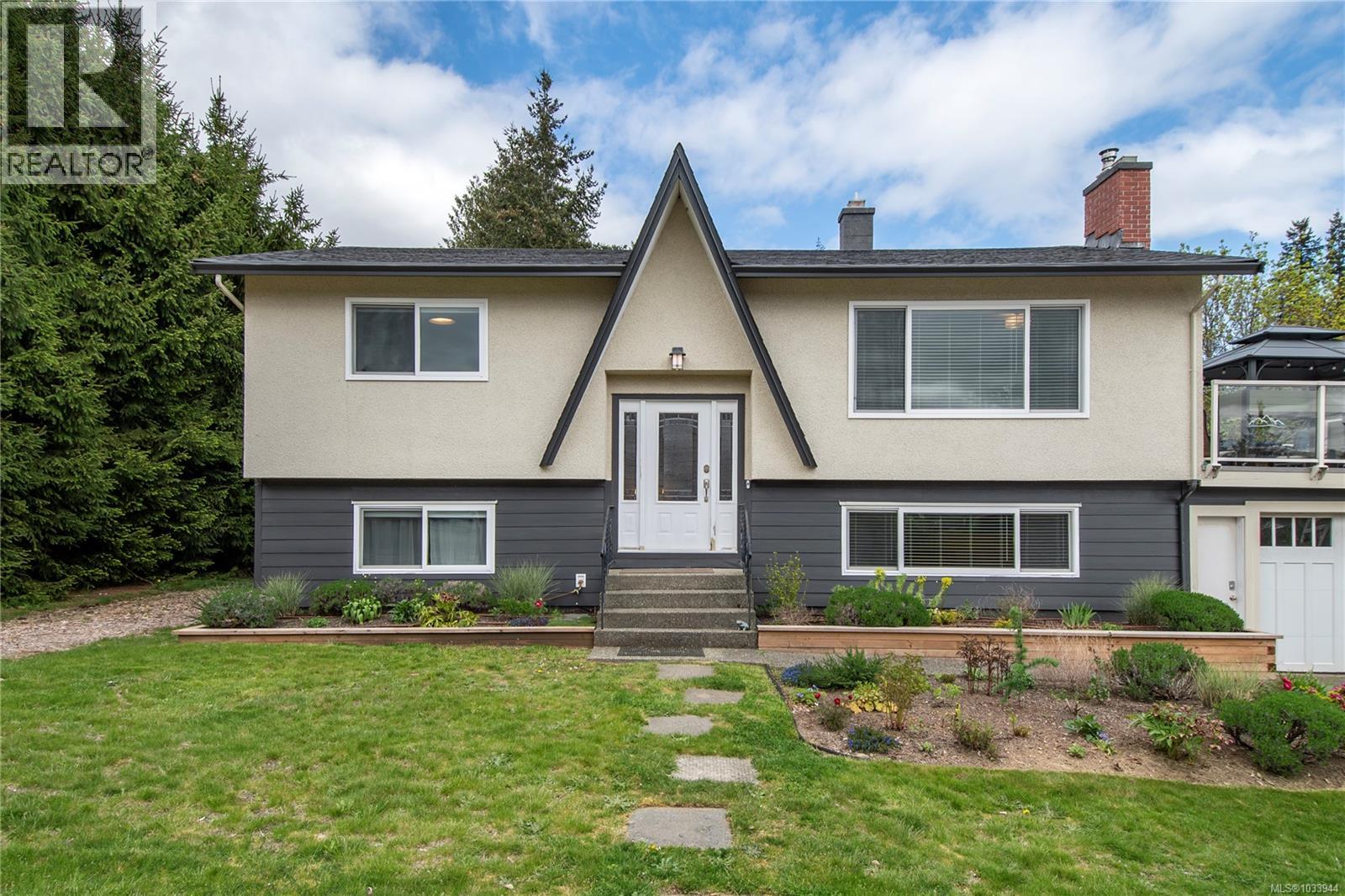 3324 Egremont Rd
