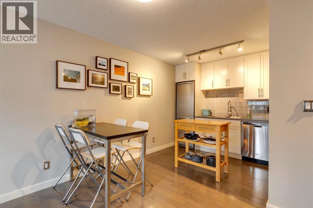 Apartment for Sale in 102, 120 24 Avenue SW|Calgary, Alberta T2S0J9 4