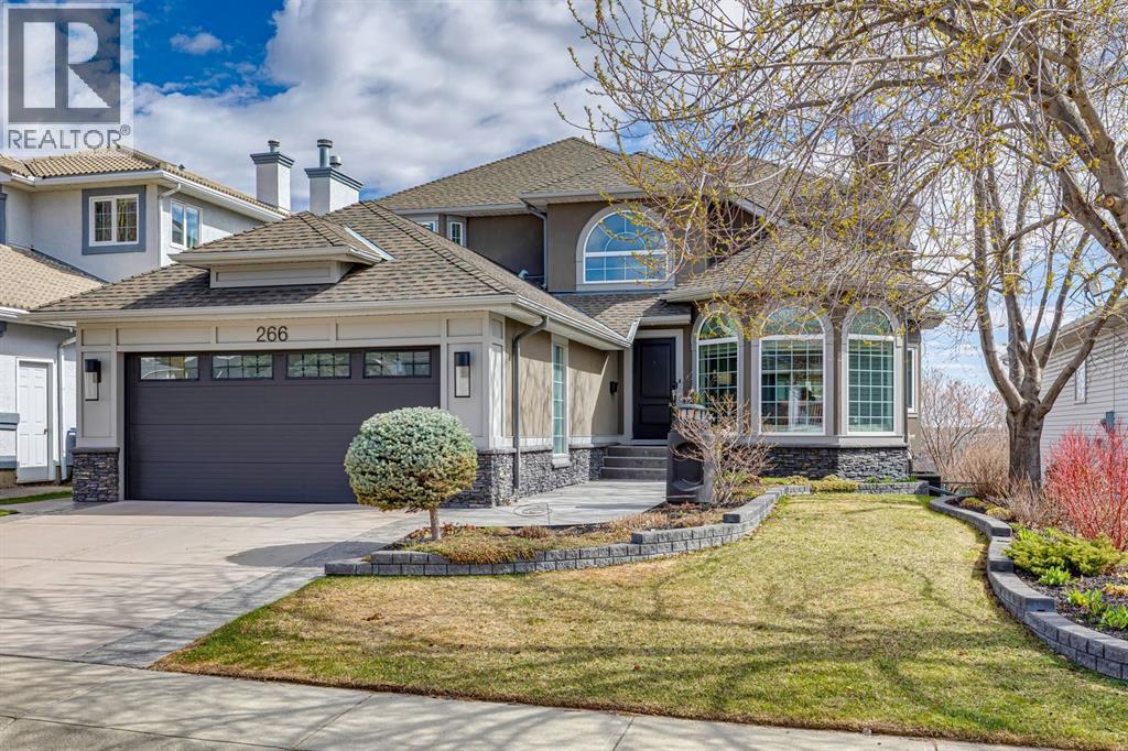 House for Sale in 266 Diamond Drive SE|Calgary, Alberta T2J7E2