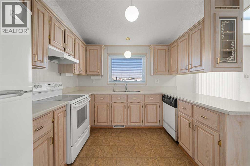 Mobile Home for Sale in 299, 99 Arbour Lake Road NW|Calgary, Alberta T3G4E4 3