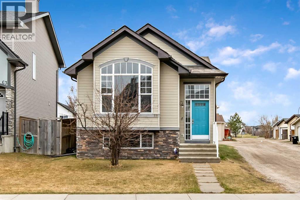 House for Sale in 59 Cranberry Place SE|Calgary, Alberta T3M0G9