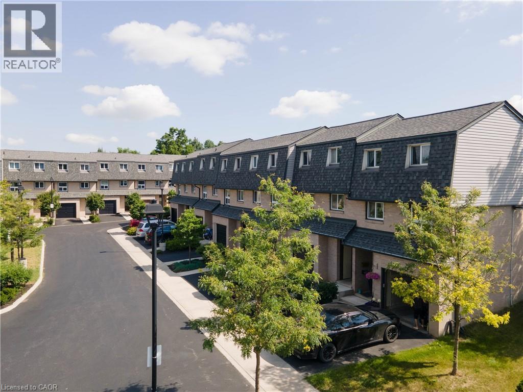 138 BLACKHORNE Drive Unit# 7, Kitchener, Ontario N2E1Z3