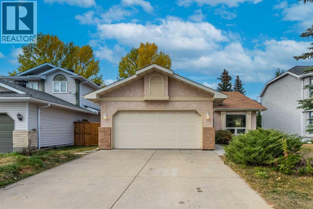 House for Sale in 47 Hawkstone Drive NW|Calgary, Alberta T3G2X3 2