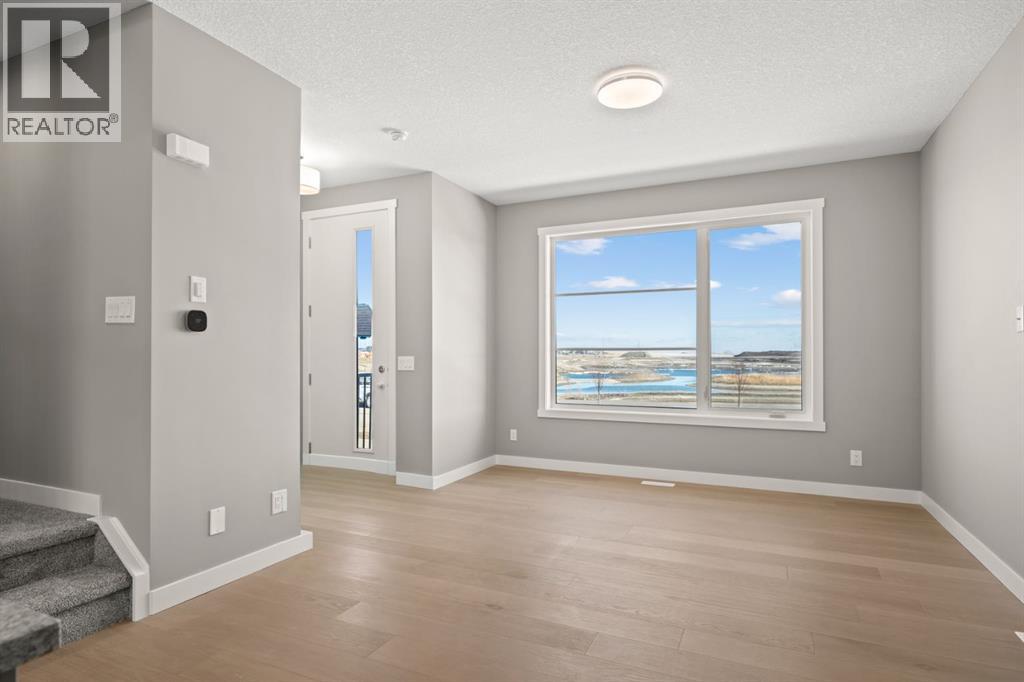 Duplex for Sale in 656 Sora Boulevard SE|Calgary, Alberta T3S0L6 2
