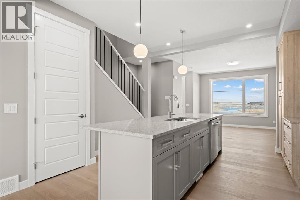 Duplex for Sale in 656 Sora Boulevard SE|Calgary, Alberta T3S0L6 4