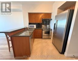 Apartment – 908 - 1 CLAIRTRELL ROAD, Toronto – photo 1