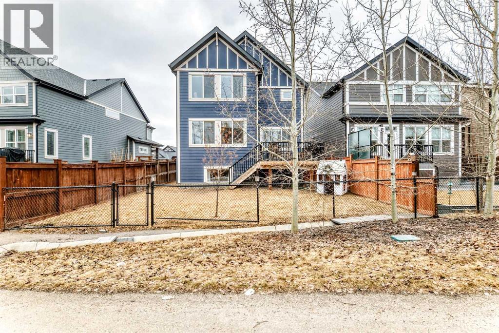 House for Sale in 99 Legacy Glen Terrace SE|Calgary, Alberta T2X3Z1 2