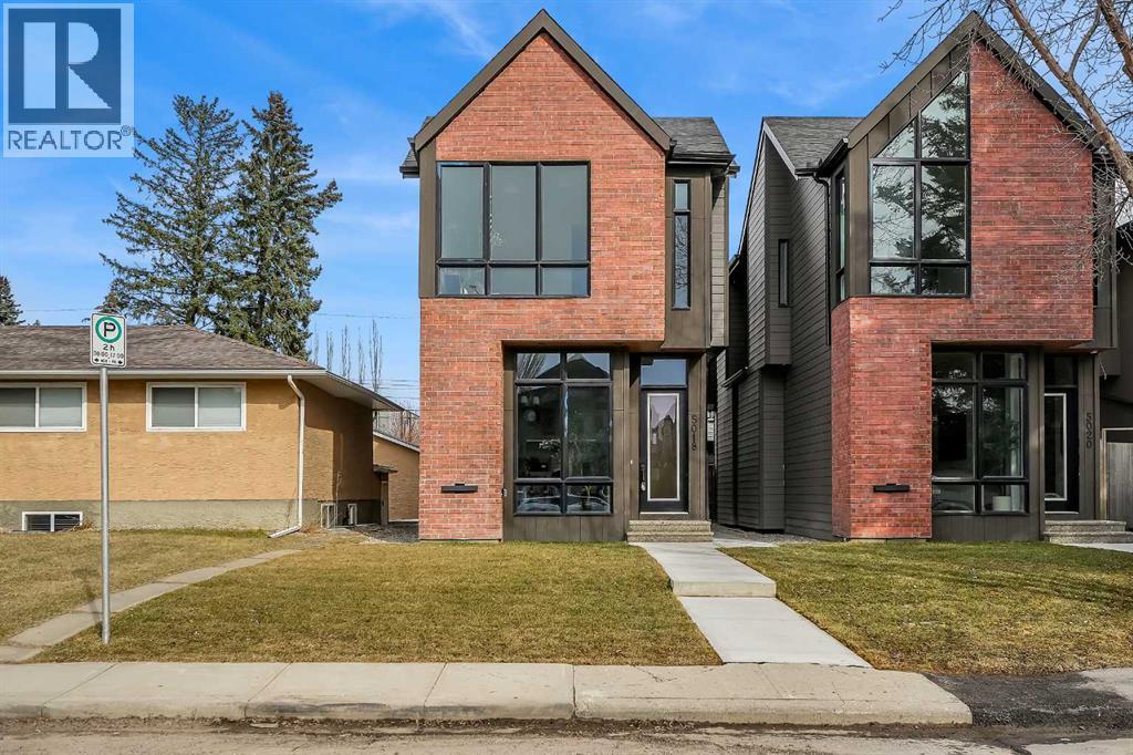 House for Sale in 5018 21A Street SW|Calgary, Alberta T6T0B3