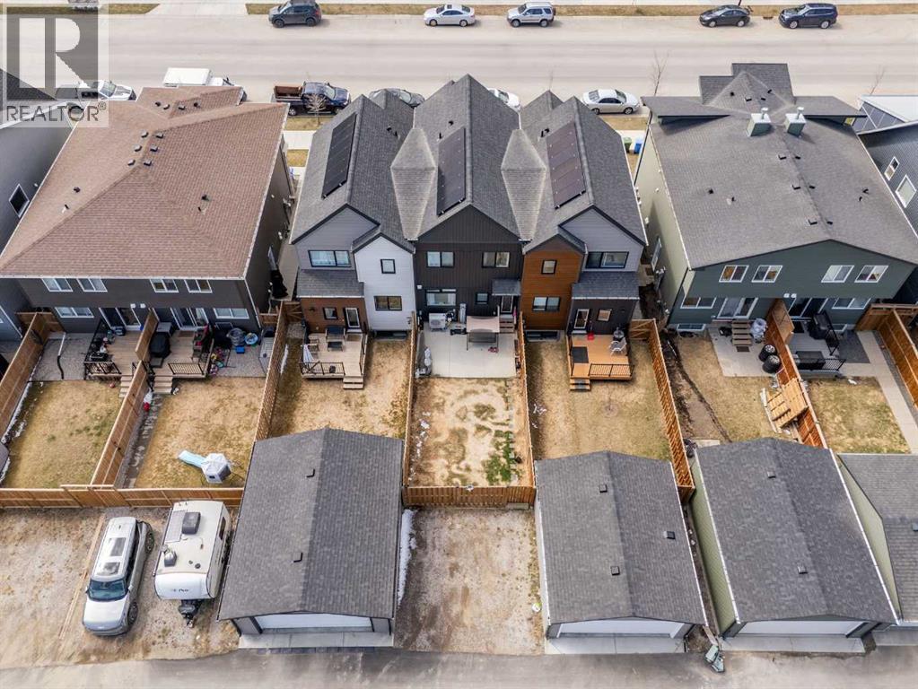Row / Townhouse for Sale in 20604 Main Street SE|Calgary, Alberta T3M3G4 2