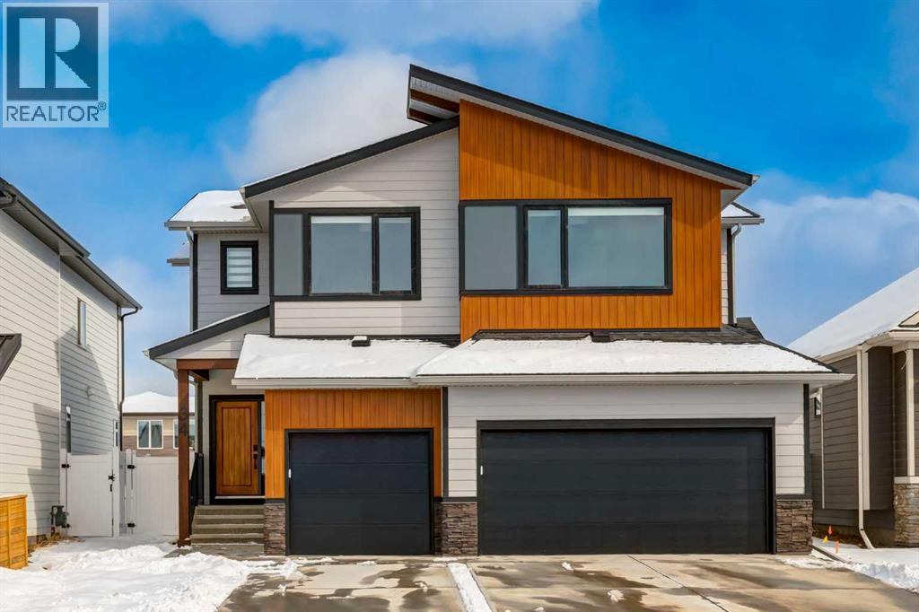 House for Sale in 34 Rowmont Grove NW|Calgary, Alberta T3L0L3