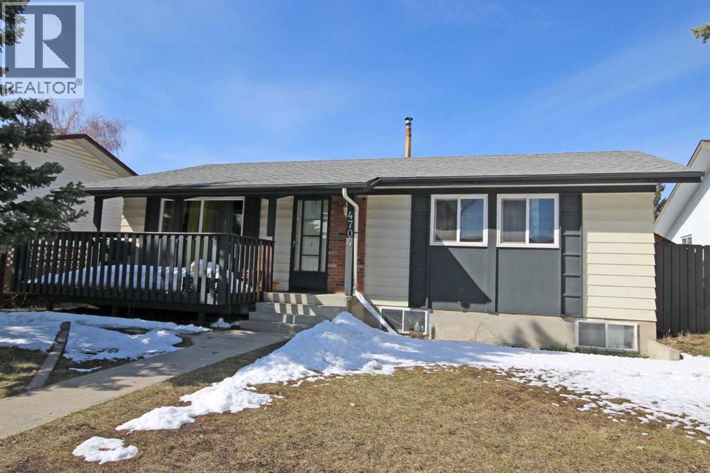 House for Sale in 4704 31 Avenue NE|Calgary, Alberta T1Y1G9