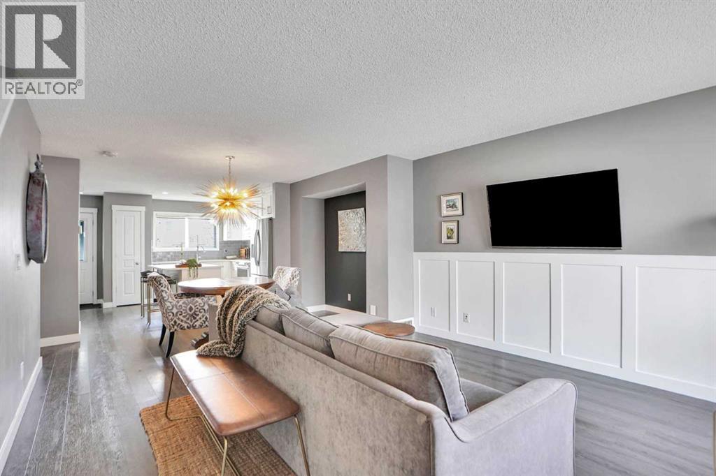 Duplex for Sale in 184 Cramond Green SE|Calgary, Alberta T3M1B7