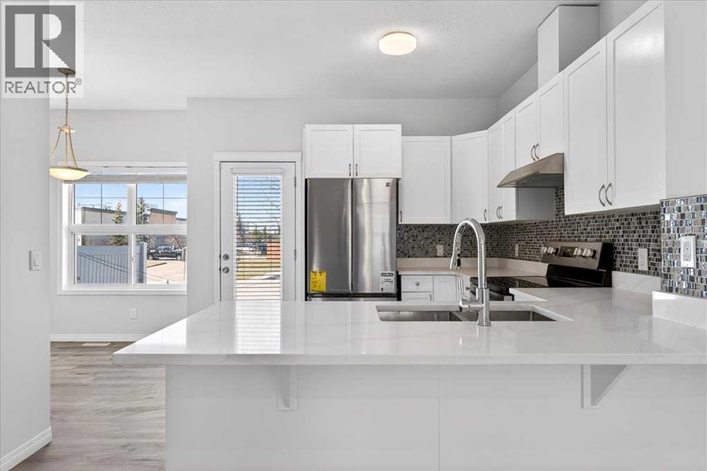 Row / Townhouse for Sale in 3502, 111 Tarawood Lane NE|Calgary, Alberta T3J0G9 4
