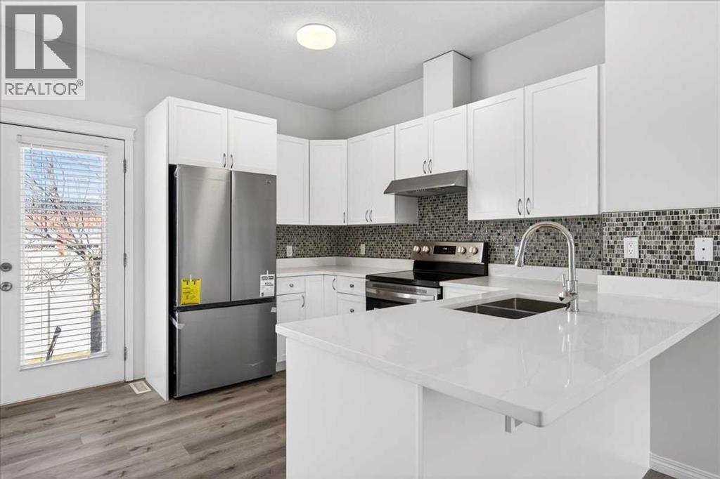 Row / Townhouse for Sale in 3502, 111 Tarawood Lane NE|Calgary, Alberta T3J0G9 5