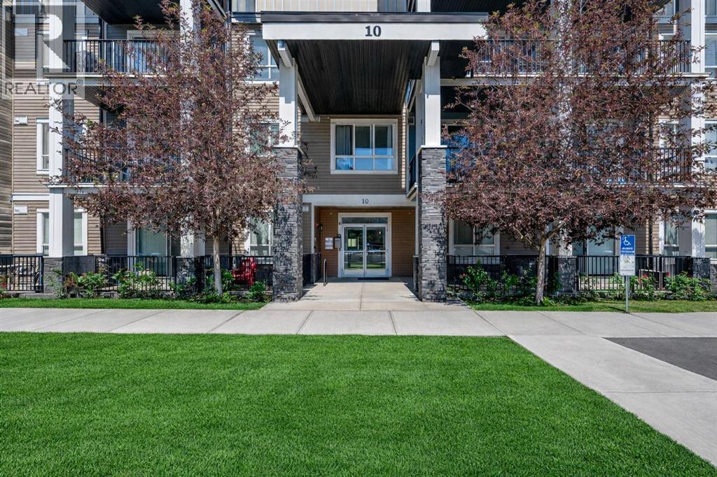 Apartment for Sale in 211, 10 Walgrove Walk SE|Calgary, Alberta T2X4E3