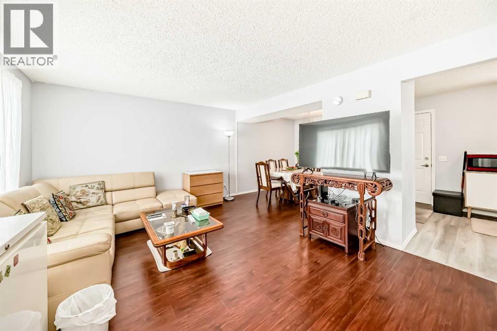 Row / Townhouse for Sale in 103, 405 64 Avenue NE|Calgary, Alberta T2K6J6 3