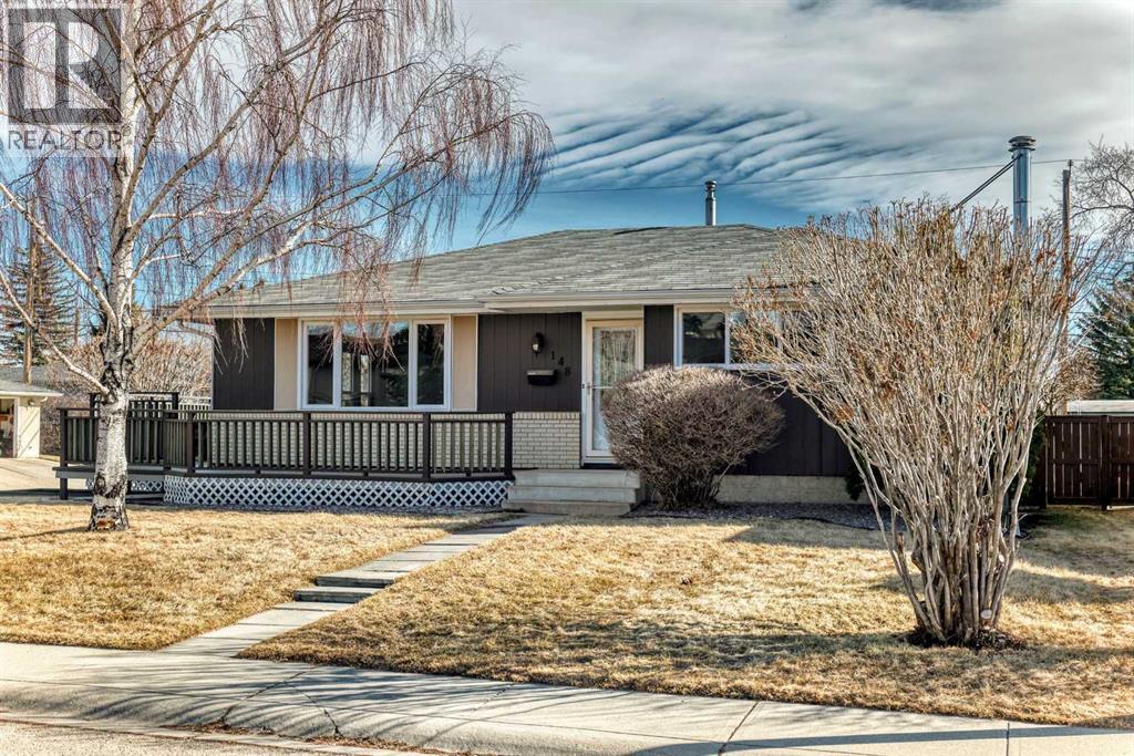 House for Sale in 148 Huntridge Road NE|Calgary, Alberta T2k4B5