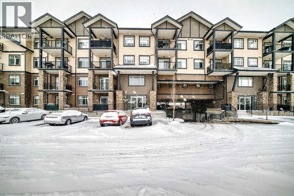 Apartment for Sale in 101, 117 Copperpond Common SE|Calgary, Alberta T2Z5E2 2