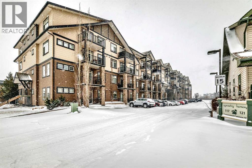 Apartment for Sale in 101, 117 Copperpond Common SE|Calgary, Alberta T2Z5E2