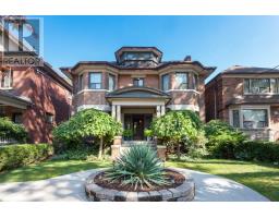 House – ENTIRE PROPERTY - 16 LAXTON AVENUE, Toronto – photo 1