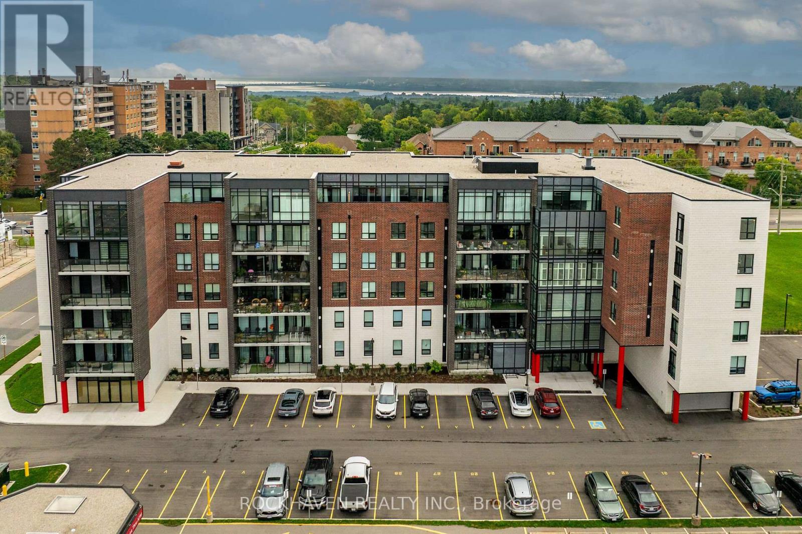 503 - 5 HAMILTON STREET N, Hamilton (Waterdown), Ontario L8B2A4