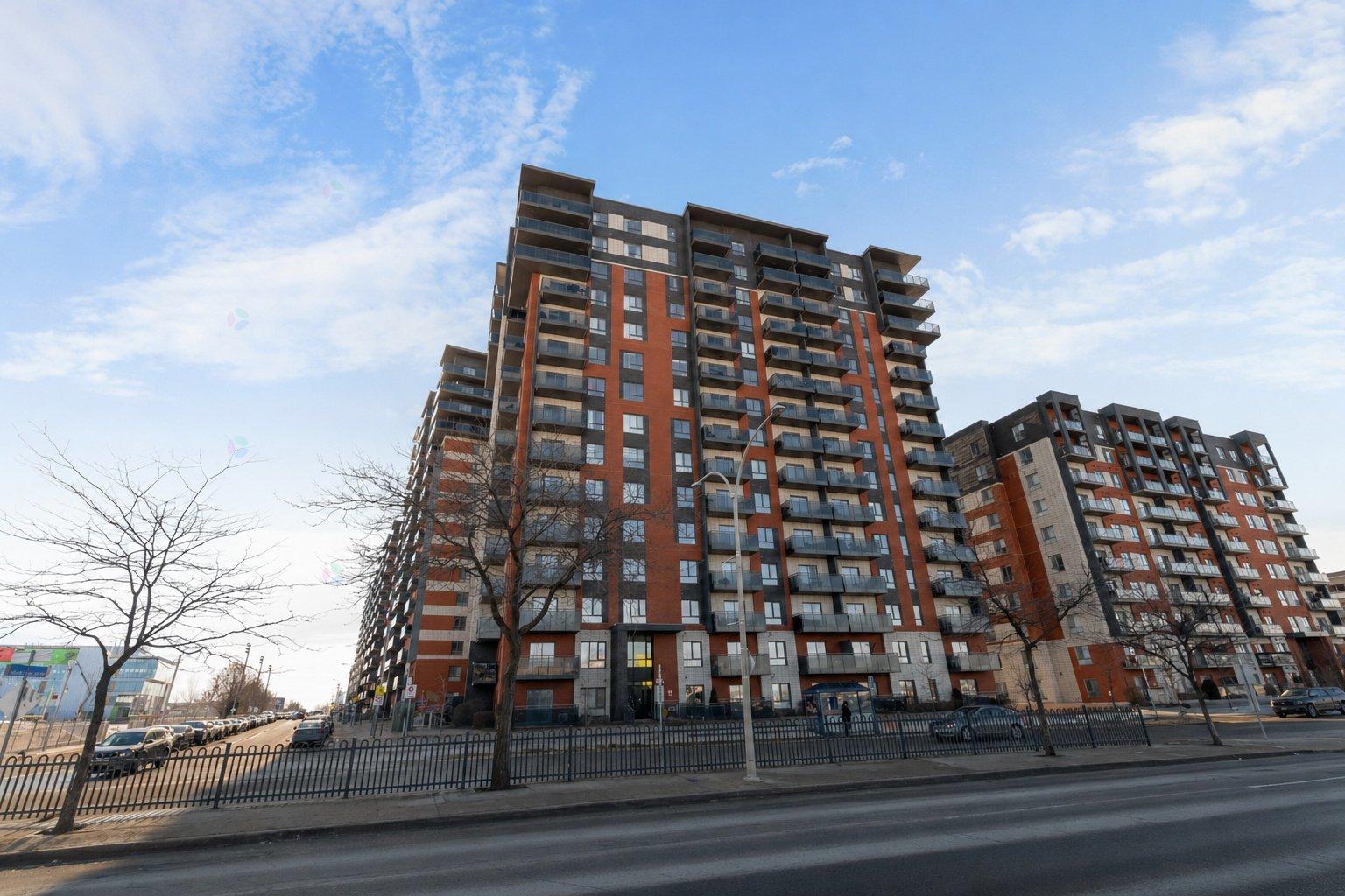 1900 Boul. du Souvenir, #1104, Laval (Chomedey), Quebec H7N0B9