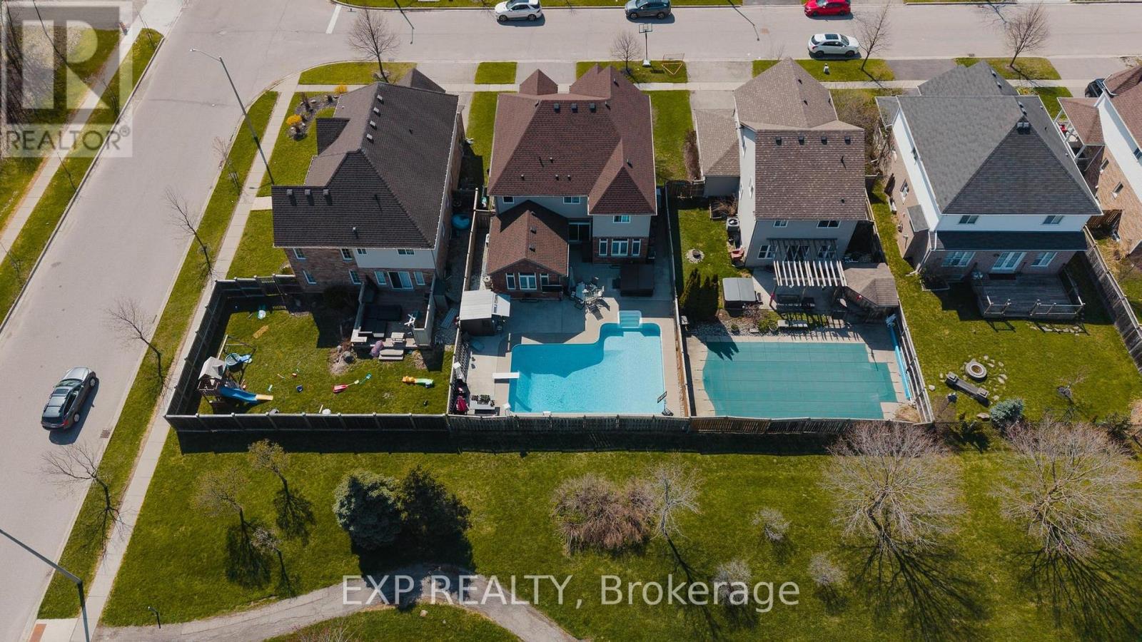 For sale: 90 OESCH LANE, Wilmot, Ontario N3A4L3 - X13061682