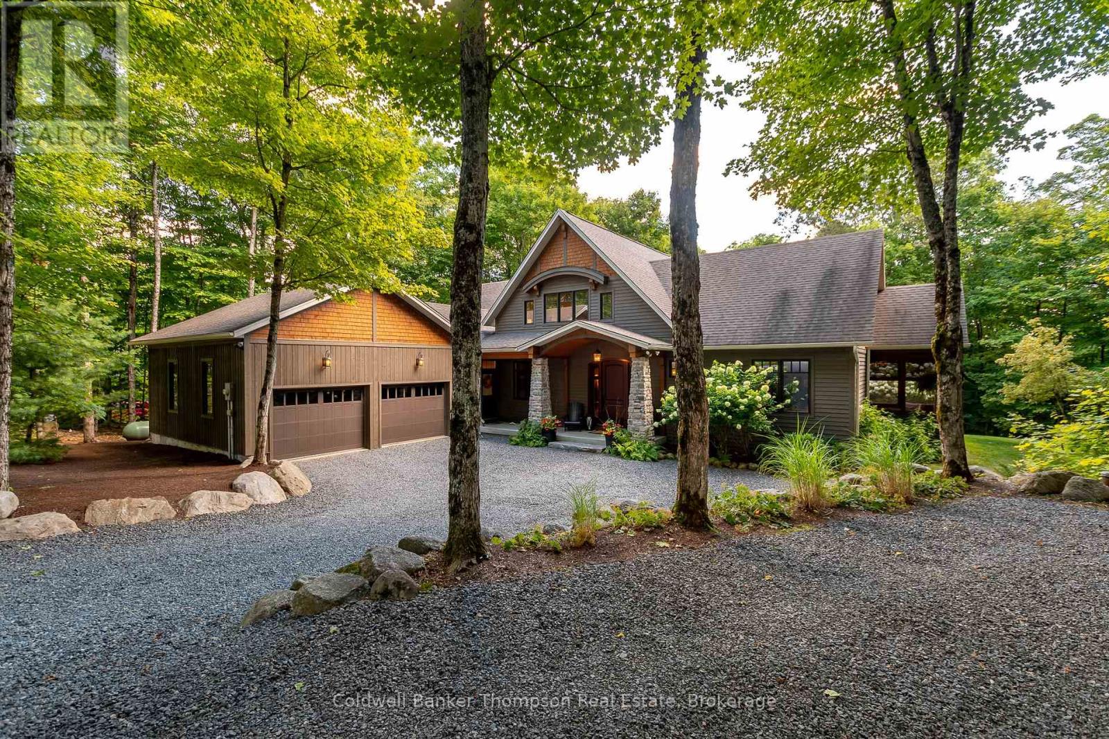 For sale: 11 FOREST HILL LANE, Huntsville (Chaffey), Ontario