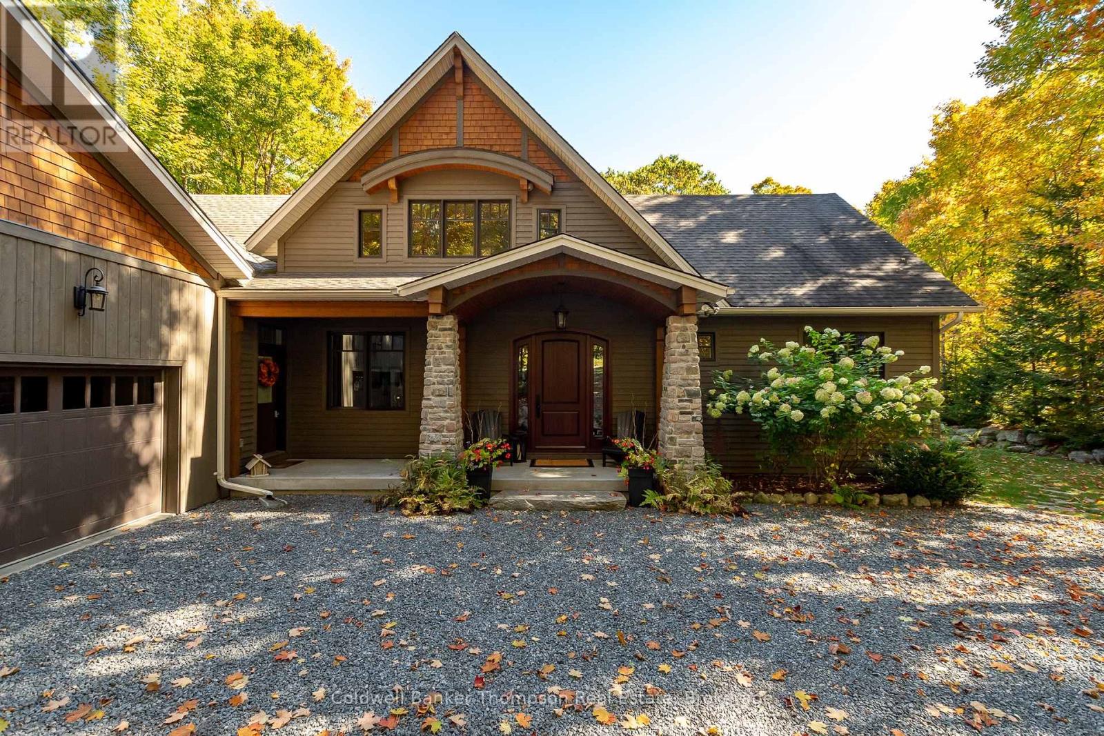 For sale: 11 FOREST HILL LANE, Huntsville (Chaffey), Ontario