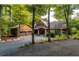 For sale: 11 FOREST HILL LANE, Huntsville (Chaffey), Ontario